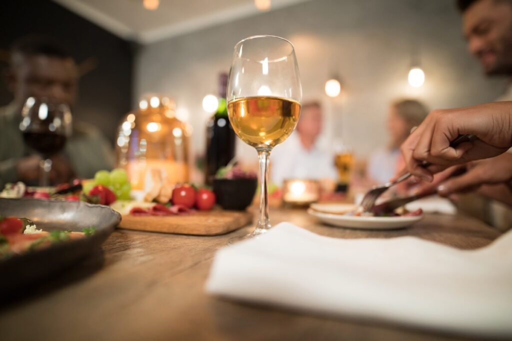 A Foodie’s Guide to Apple Hills: Delicious Destinations in Appleton’s Tastiest Neighborhood